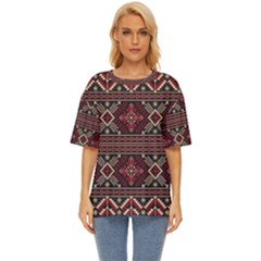 Ukrainian-folk-seamless-pattern-ornament Oversized Basic Tee