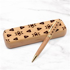 Wavey Shapes Pattern                                                       Alderwood Pen Set