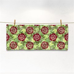 Seamless Pattern Leaf The Pentagon Hand Towel