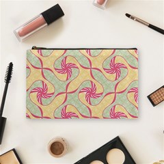 Abstract Pattern Design Scrapbooking Cosmetic Bag (medium)
