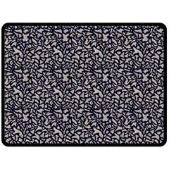 Brown Giraffe Pattern Fleece Blanket (large)